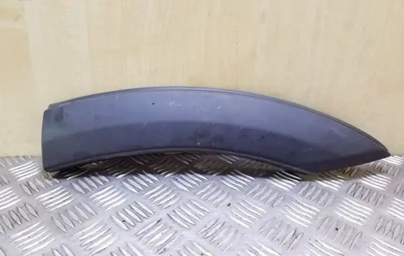 Opel Frontera B Rear arch trim