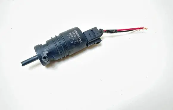Honda Civic Windscreen/windshield washer pump 3043126