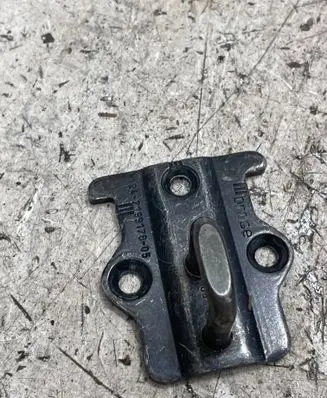 BMW 7 F01 F02 F03 F04 Loading door lock loop/hook striker 7199178
