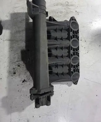 Mercedes-Benz Vito Viano W638 Intake manifold 611090 503582