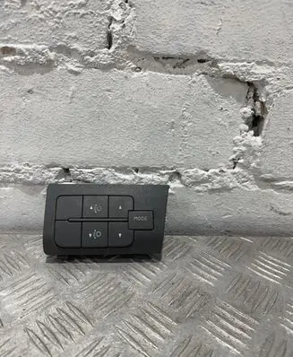 Fog light switch