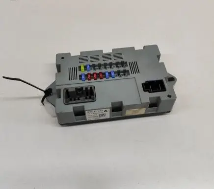 Jaguar I-Pace Fuse module CPLA14Q073AA 73707520