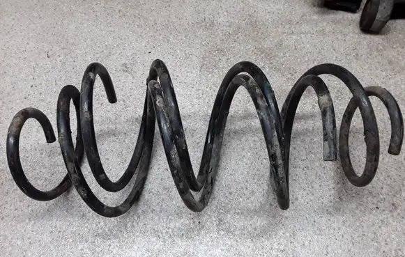 Alfa Romeo 147 Rear coil spring