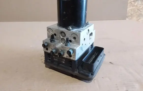BMW 5 E60 E61 ABS Pump 6783360 0265960327 6774679