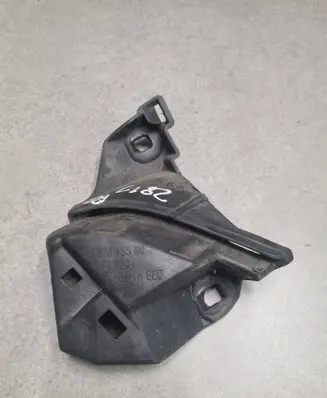 Rear bumper mounting bracket