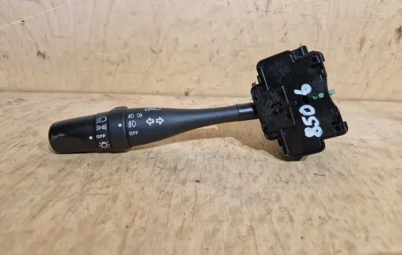 Nissan Almera Indicator stalk 14511