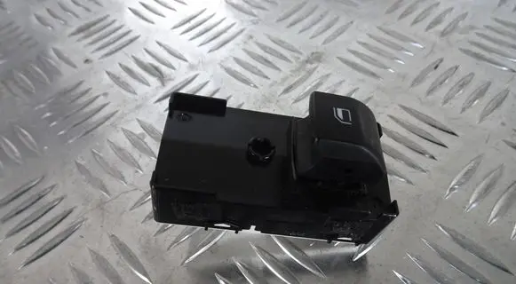 KIA Sportage Electric window control switch 93581-R2000