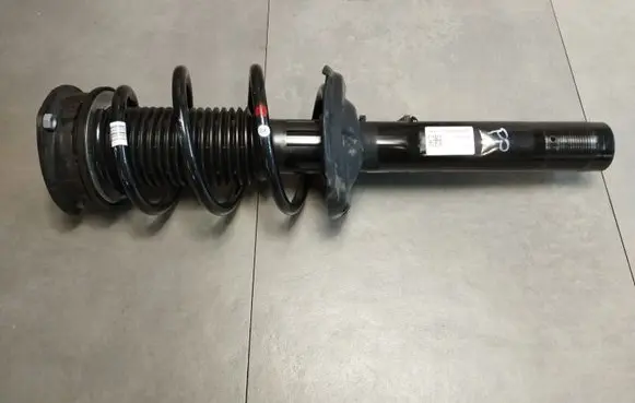 Audi Q3 F3 Front shock absorber/damper 5QF413031BG