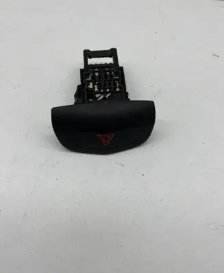 Nissan Primera Hazard light switch 06016