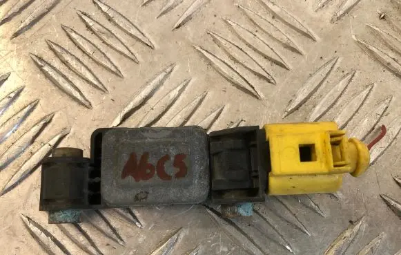 Audi A6 S6 C5 4B Airbag deployment crash/impact sensor 8E0959651 050502 0231302BMPVE