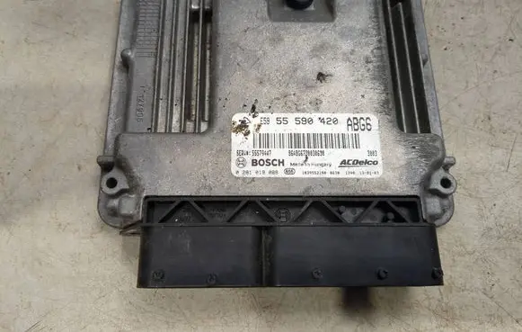 Opel Meriva B Engine control unit/module 55590420 55579447 0281019088