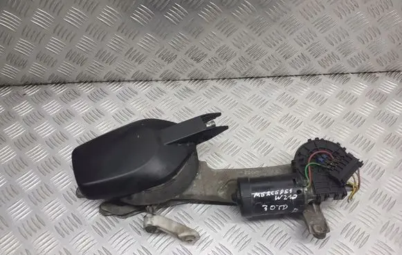 Mercedes-Benz E W210 Front wiper linkage 