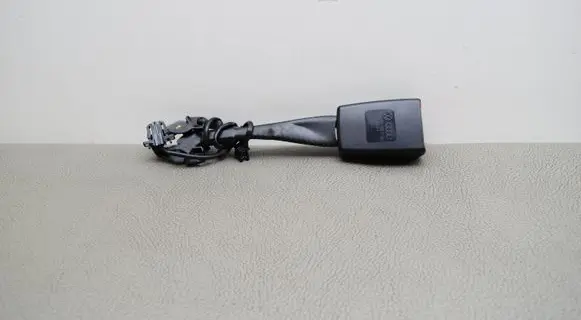 Audi A4 S4 B8 8K Front seatbelt buckle 8K0857755F