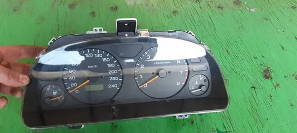 Subaru Forester SF Speedometer (instrument cluster)