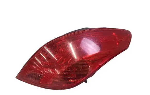 Peugeot 308 Rear/tail lights 9680425880