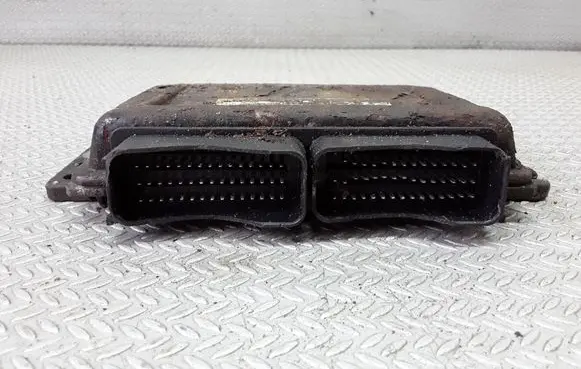 Renault Laguna I Engine control unit/module 8200056875 7700110471