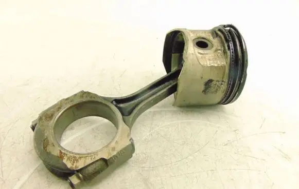 Renault Megane I Piston 