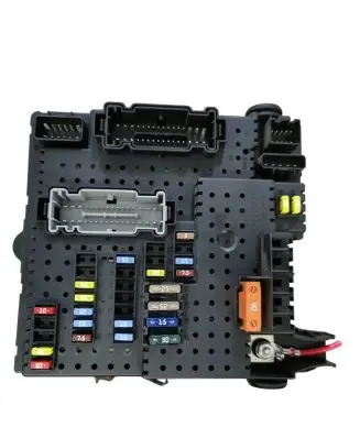 Volvo XC90 Fuse module 30786646 00007192007 28660156