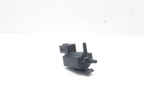 BMW X5 E70 Vacuum valve 7810831 70231800