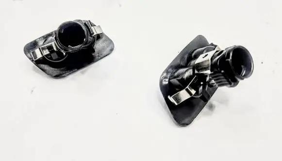 BMW 5 E39 Headlight washer spray nozzle cap/cover 61678360662 61678360661