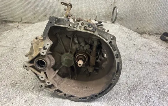 Toyota Aygo AB10 Manual 5 speed gearbox 20TT01