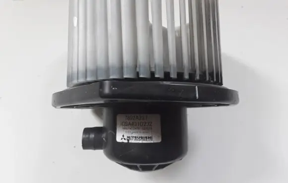 Mitsubishi Outlander A/C air flow flap actuator/motor 7802A237