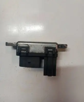 Volvo V70 Glow plug pre-heat relay 31431776