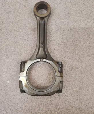 Subaru Legacy Connecting rod/conrod 