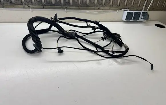 Volkswagen Transporter - Caravelle T5 Loading door wiring loom 7H0971695FE