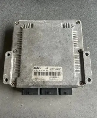 Renault Master II Engine control unit/module 8200091432 0281010784 8200132108