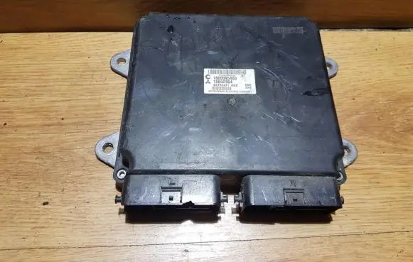 Mitsubishi Colt Engine control unit/module 1860095400 1860a954