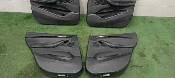 BMW X1 F48 F49 Front door card panel trim