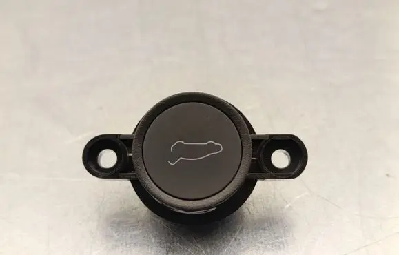Mercedes-Benz EQC Tailgate/boot open switch button 150190700C