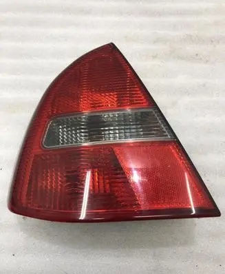 Mitsubishi Carisma Rear/tail lights