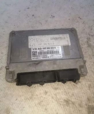 Volkswagen Fox Engine control unit/module 03D906023B 03D906023 5WK40800