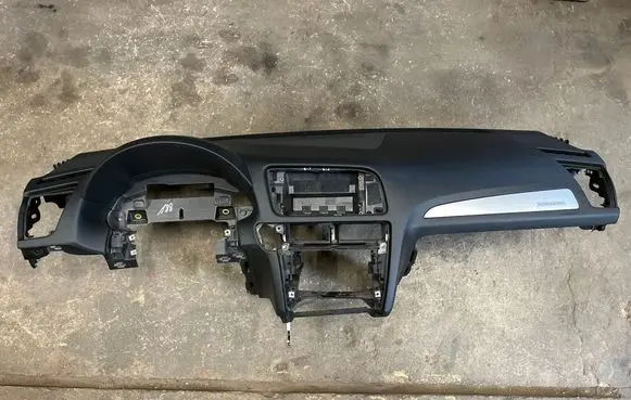 Audi Q5 SQ5 Dashboard 8R1857735C 8R1857735 8R1857041F