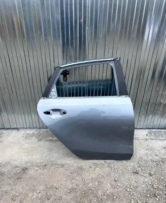 KIA Ceed Rear door