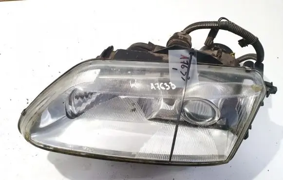 Renault Espace III Headlight/headlamp 88202365