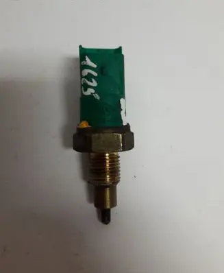 Renault Kadjar Reversing light switch sensor 8200177718F