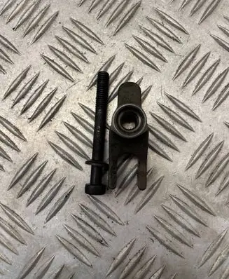 KIA Sportage Fuel Injector clamp holder 