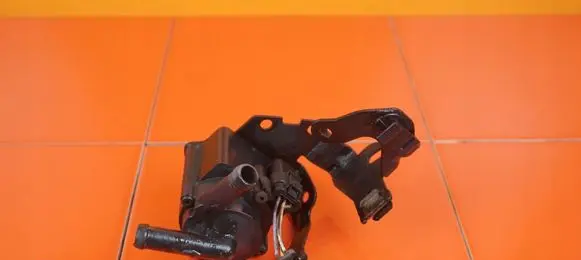 Mini One - Cooper Clubman R55 Water pump V763036880 N14B16A
