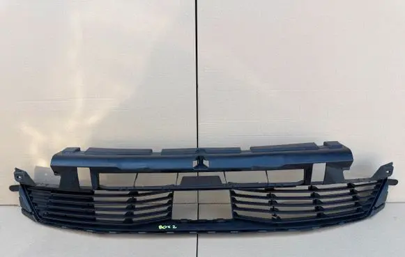 Peugeot 5008 II Other exterior part 9836768377