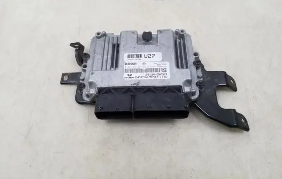 Hyundai i40 Engine control unit/module 391202A209