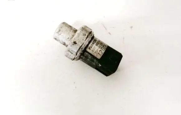 Volkswagen PASSAT B5.5 Air conditioning (A/C) pressure sensor 8d0959482b tdp-302qadg-2
