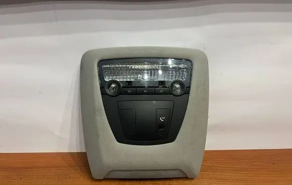 BMW 7 F01 F02 F03 F04 Front seat light