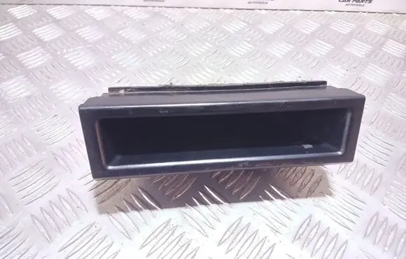 Rover 620 Dashboard storage box/compartment 