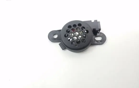 Mercedes-Benz E W213 Horn signal A0008220000