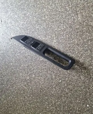 Skoda Octavia Mk2 (1Z) Electric window control switch