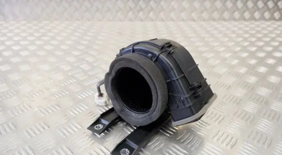 Toyota C-HR I Hybrid/electric vehicle battery fan G923047080