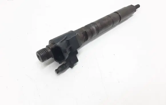 Volvo XC60 Fuel injector 31272767